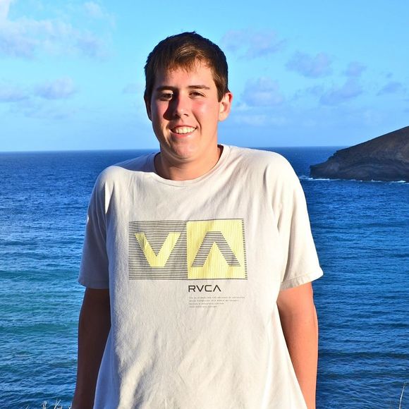 Meet your Posher, Cory - Picture 1 of 1